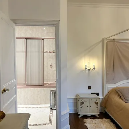 D'hote Du Chateau L'hubertiere * ブレッス