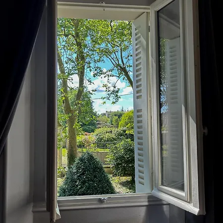 ベッド・アンド・ブレックファスト D'hote Du Chateau L'hubertiere *